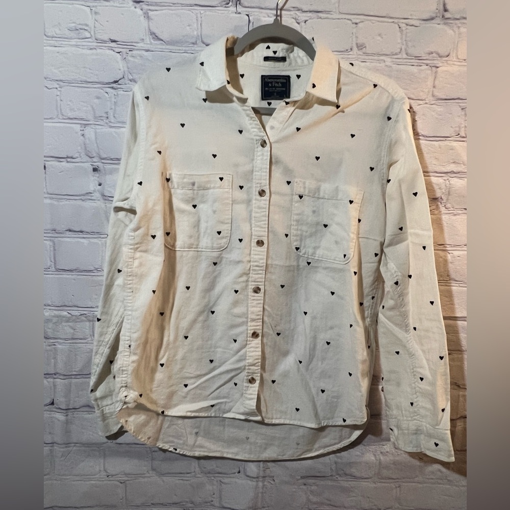 Abercrombie & Fitch Boyfriend Long Sleeve Button Down Top